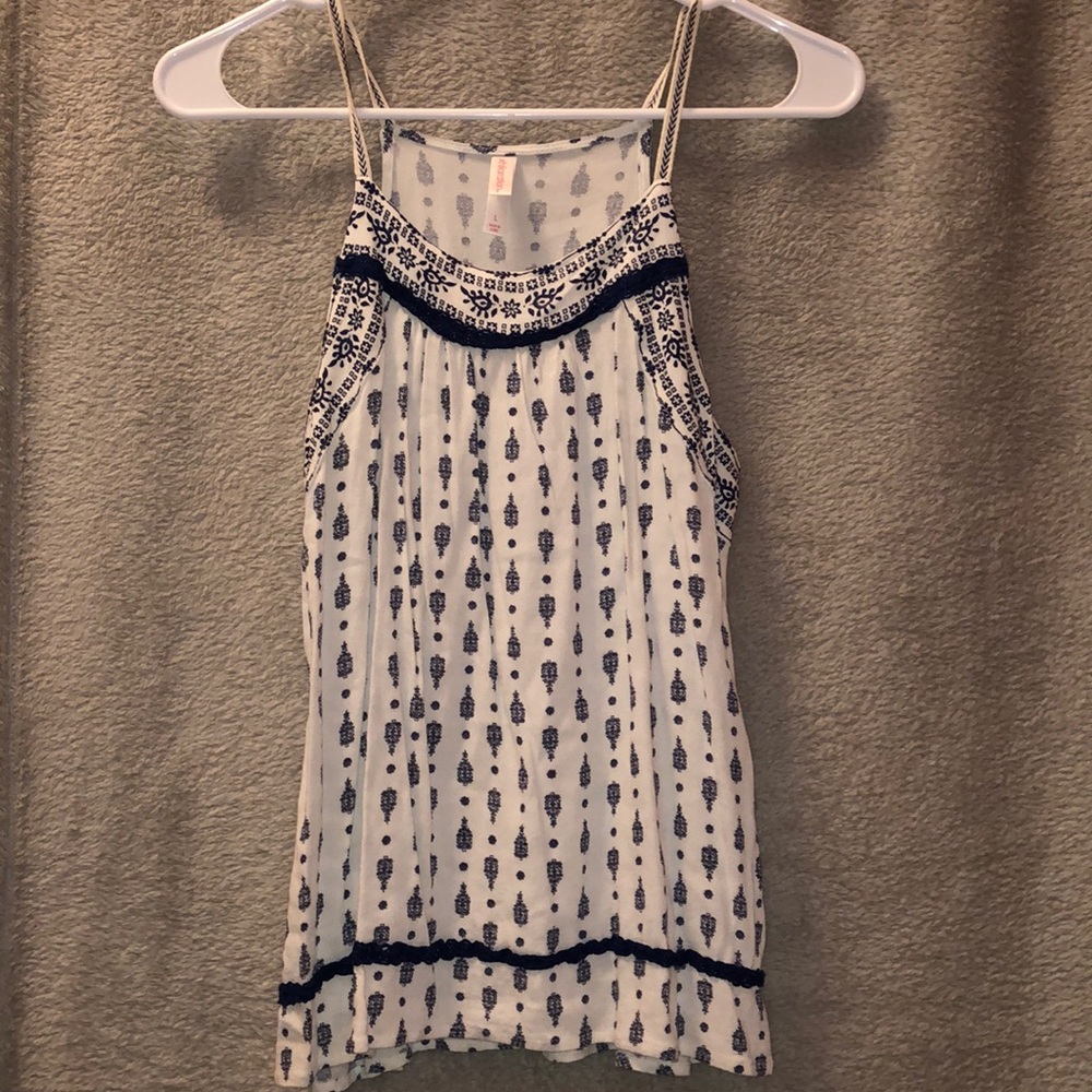 Xhilararion Halter Spaghetti Strap Top SZ: L